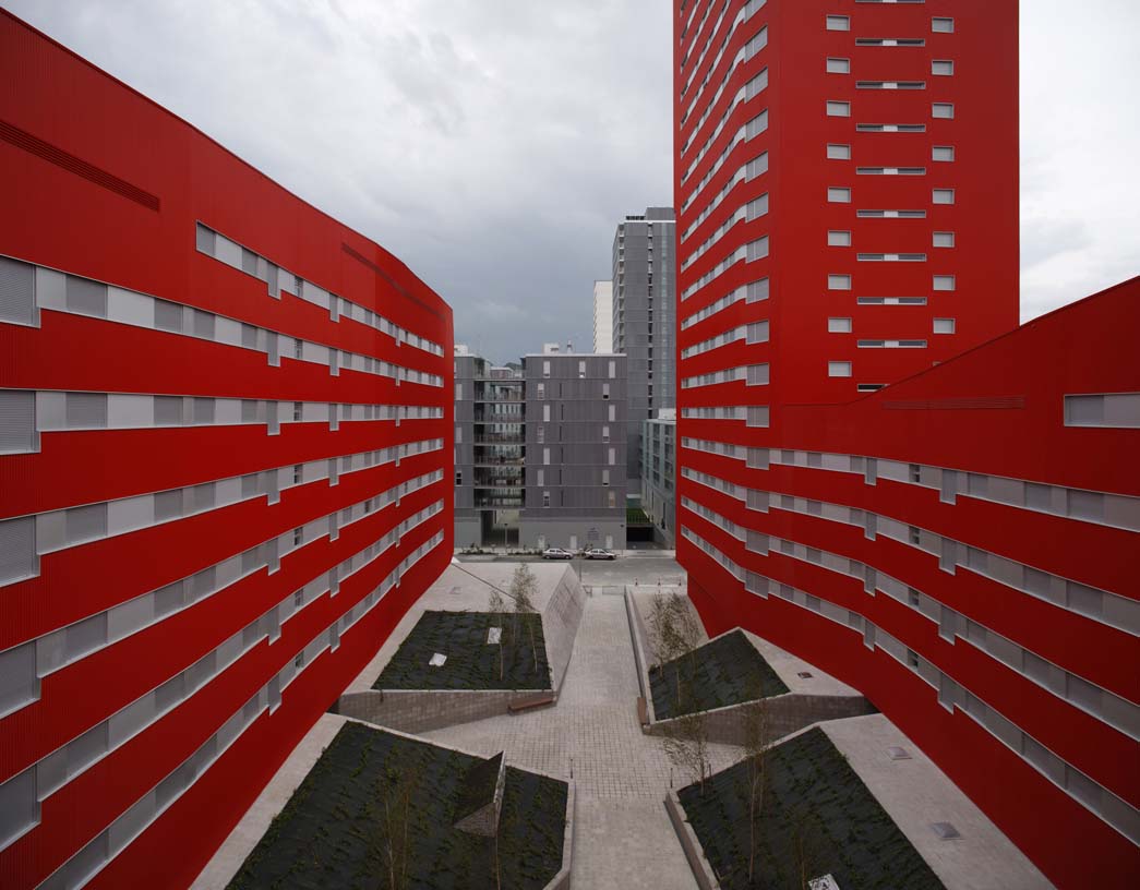 242_Salburua_Social_Housing_005_Architecture_IDOM_coyright_Aitor_Ortiz