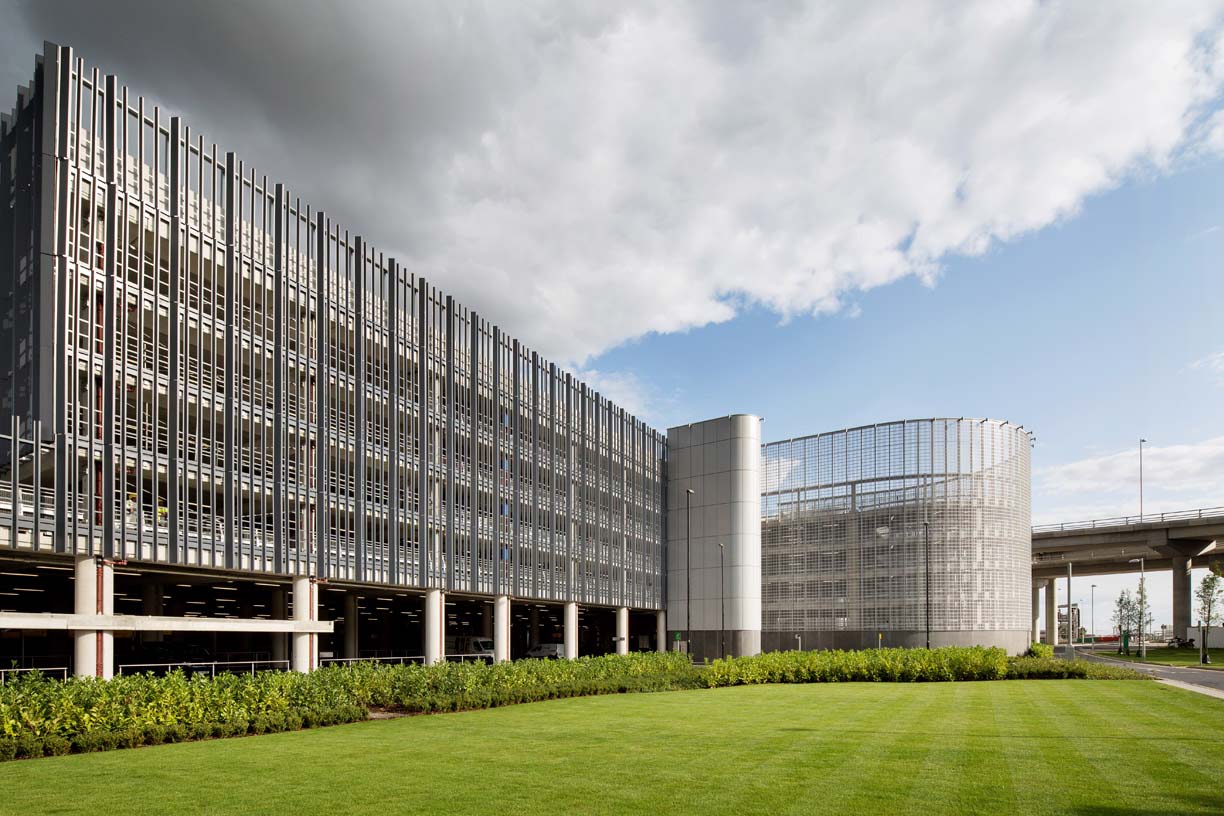 Car_park_Heathrow_01_architecture_IDOM_photos_LHR_Airports_Limited_see_photolibrary.heathrow.com