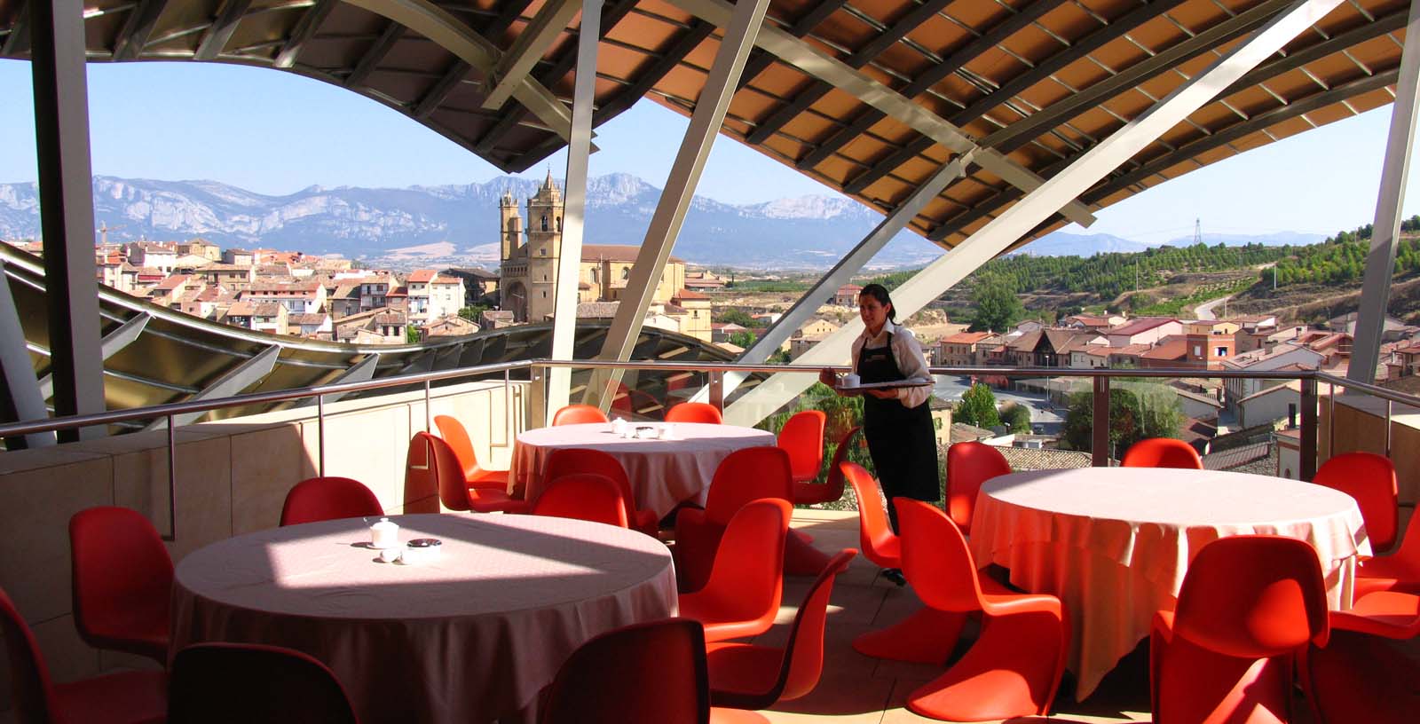 Marques_de_Riscal_hotel_06_Building_Idom_Idom