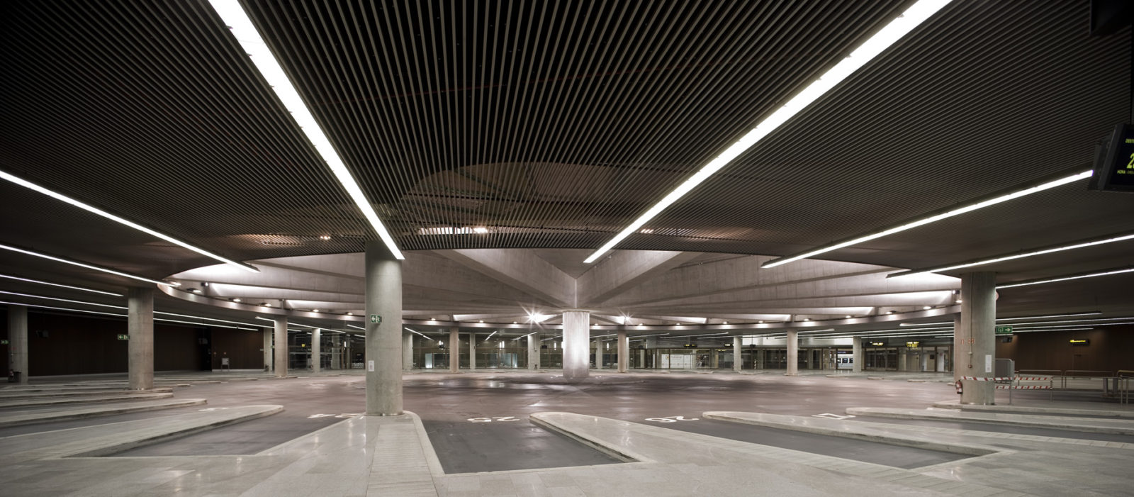 Pamplona_Coach_Station_02_Architecture_IDOM_photos_Pedro_Pegenaute