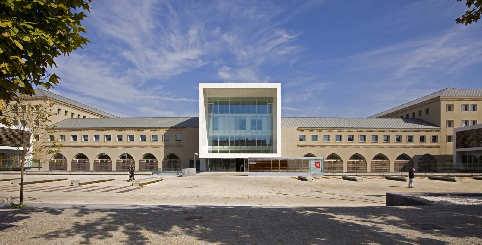 Refurbishment_of_the_Metropolitan_seminary_01_Architecture_IDOM_photo_Aitor_Ortiz