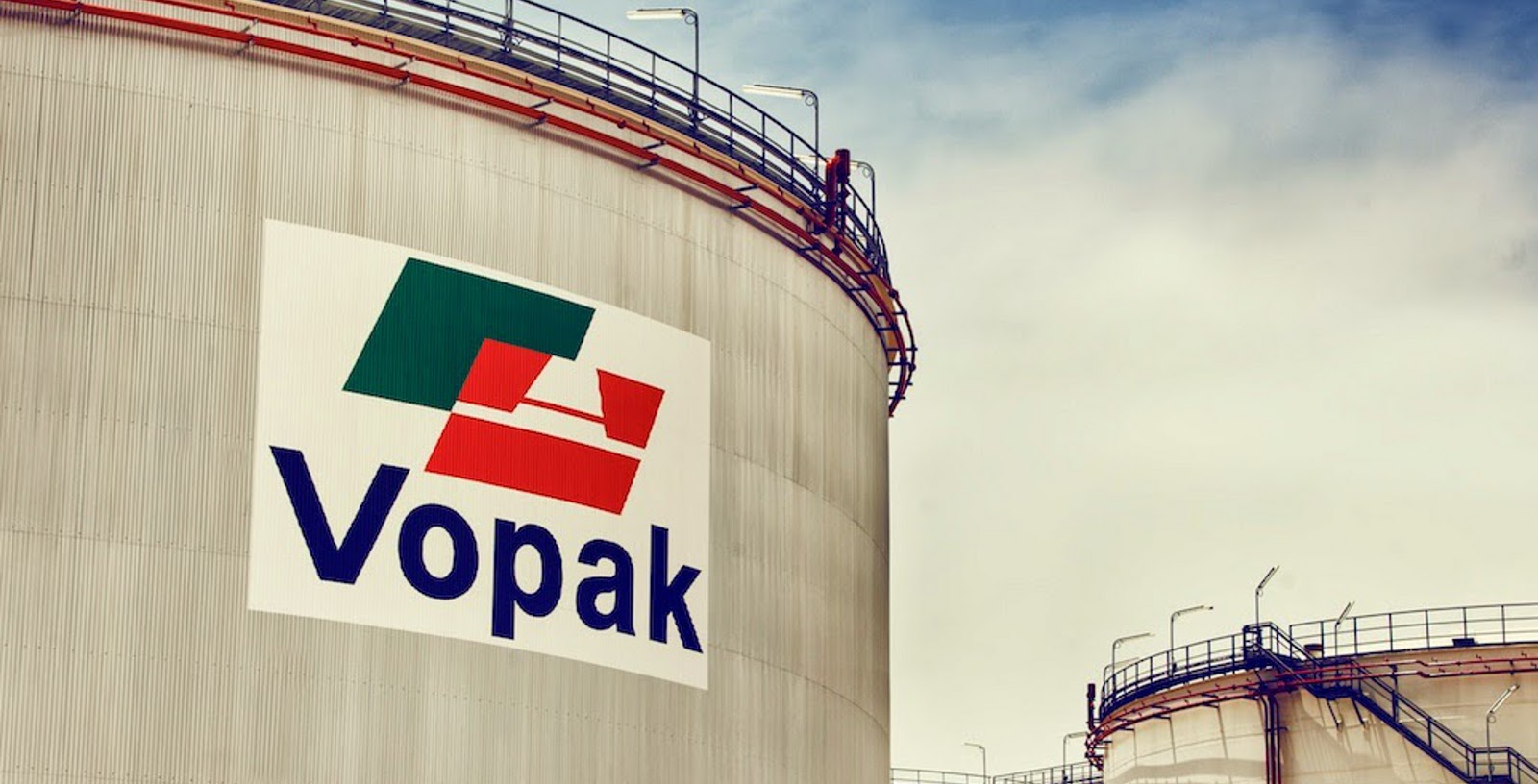 VOPAK_Oil_storage_terminal_Spain_01_Idom-1