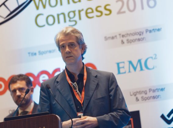 Ponentes en el World Stadium Congress