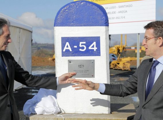 Galicia. Último tramo de la autovía que unirá Lugo con Santiago