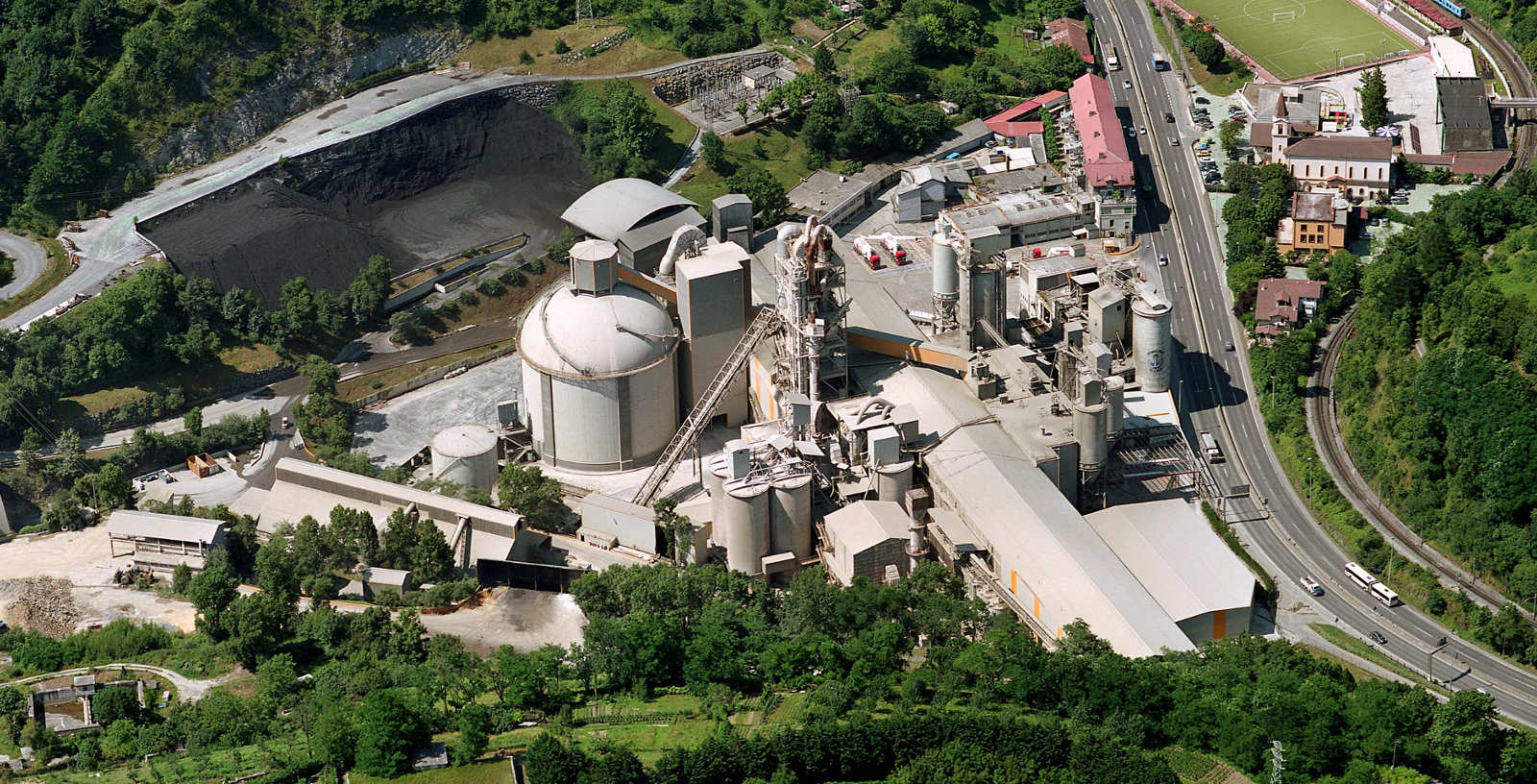 Cement_plant_HeidelbergCement_Rezola_Cementos_IDOM_00