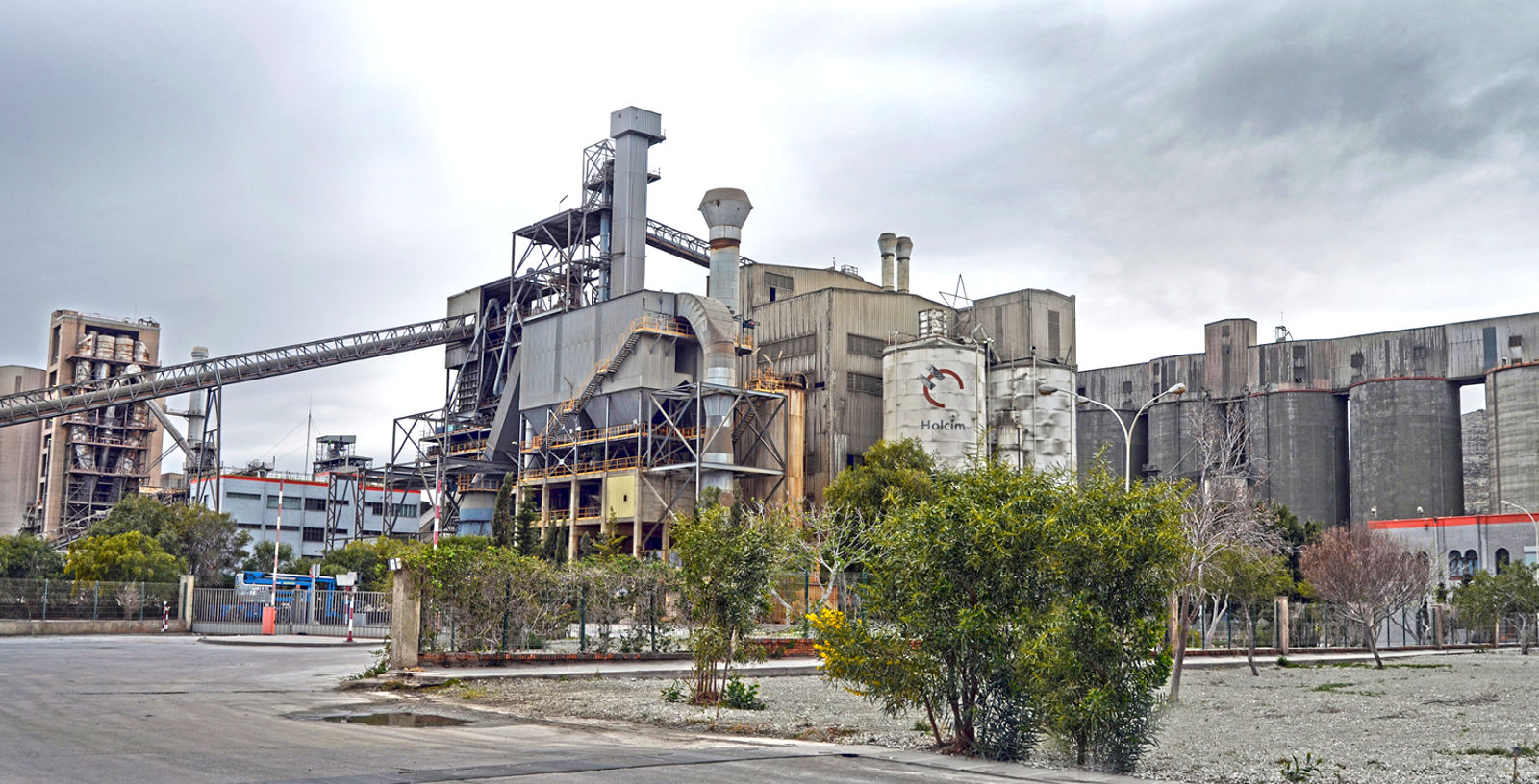 Cement_plant_Spain_LafargeHolcim_IDOM_00