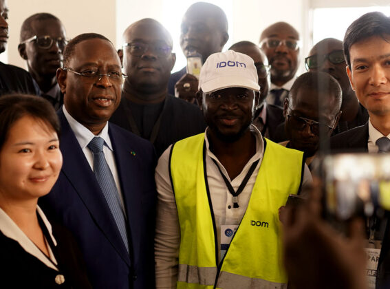 The ex-President of Senegal congratulates IDOM on the Diamniadio Technology park