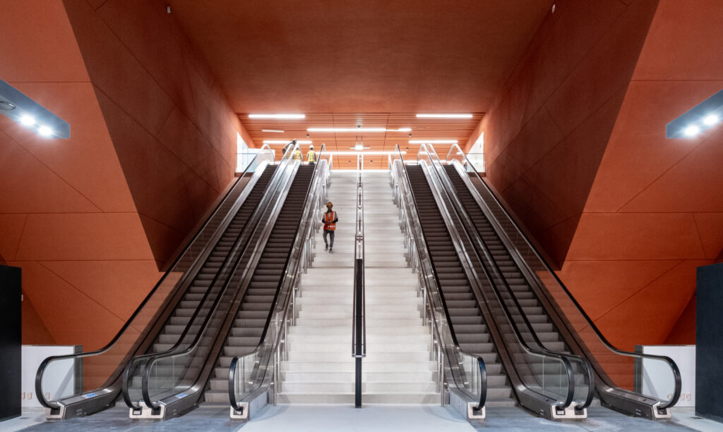 Transformando el transporte urbano: el papel de IDOM en la Línea 3 del ...