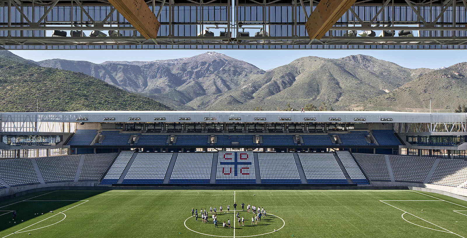 Cómo convertir un estadio en motor urbano y de negocio