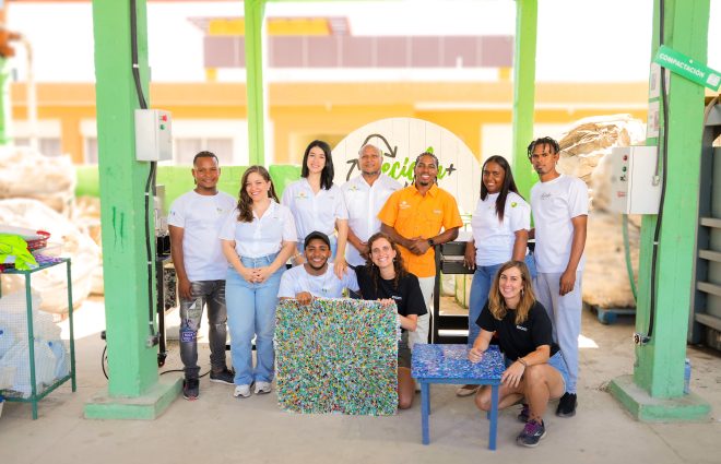 IDOM Social Group colabora con Recicla+ para mejorar la gestión de residuos en República Dominicana