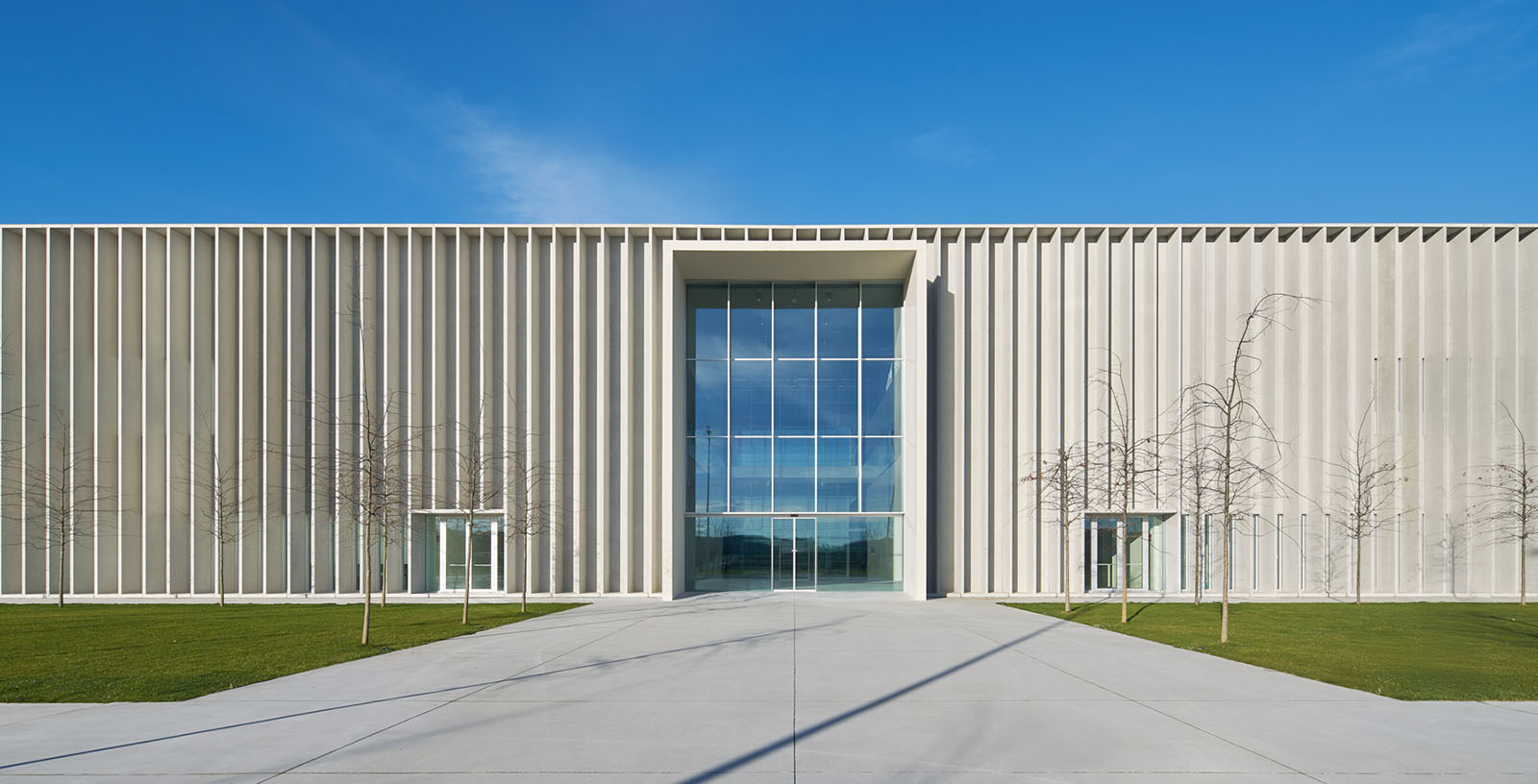 IDOM diseña el edificio de oficinas de envasado de la nueva fábrica de Estrella Galicia